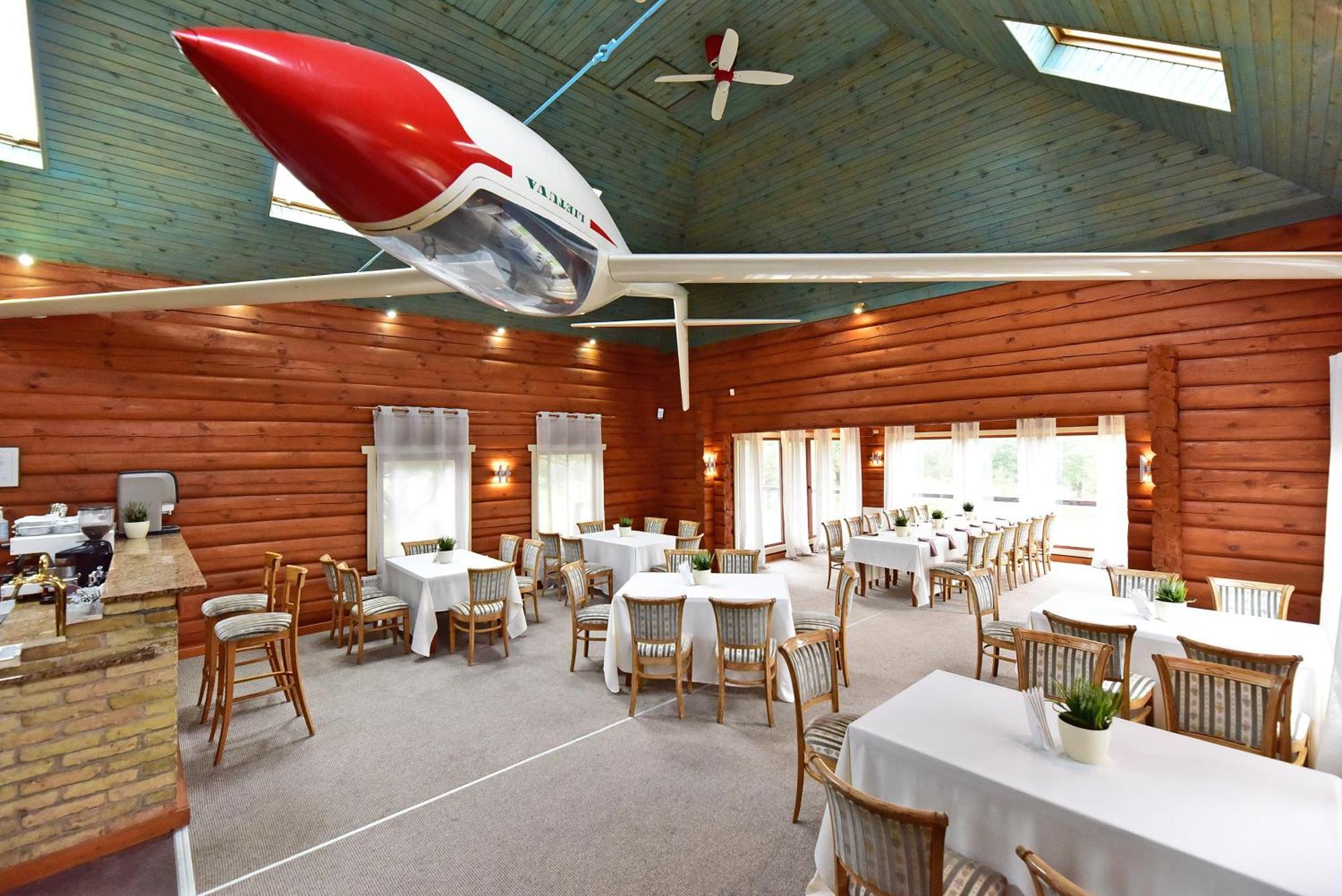 Aerodream Trakai Villa Antakalnis  Ngoại thất bức ảnh