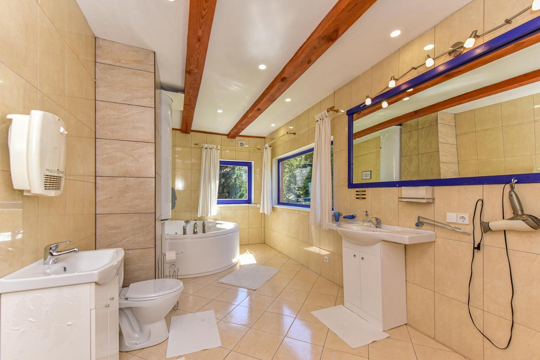 Aerodream Trakai Villa Antakalnis  Phòng bức ảnh